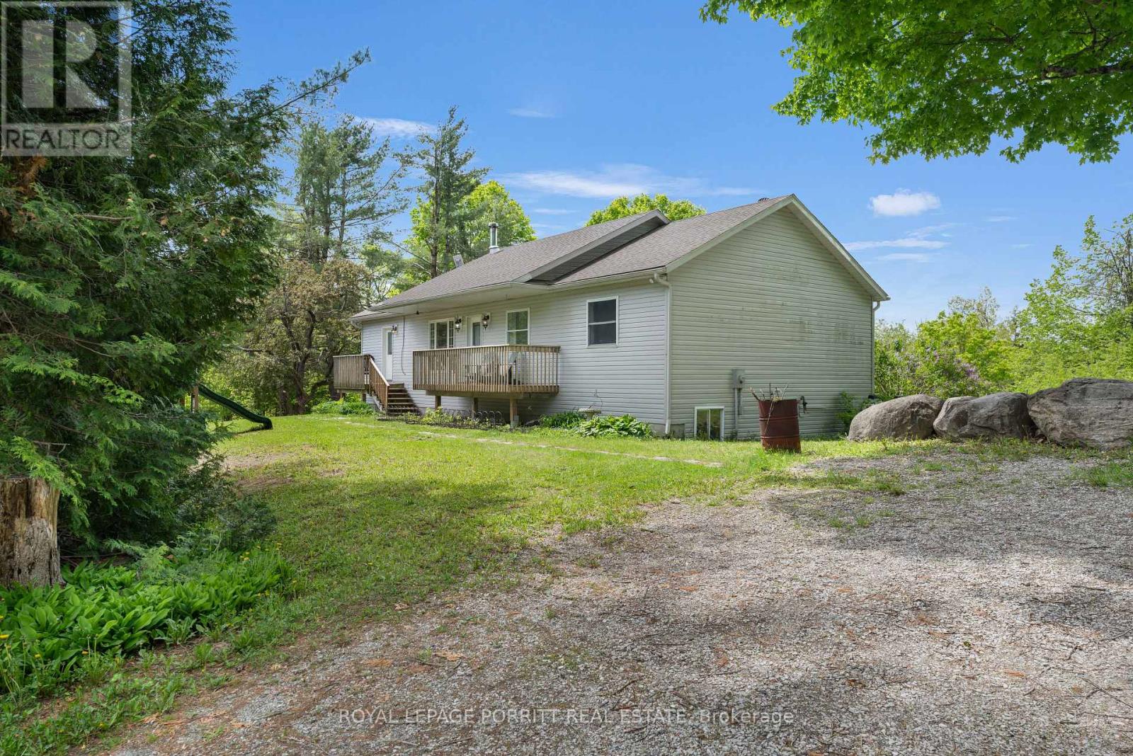 1101 Hawn Road, Bracebridge (Draper), Ontario  P1L 1X1 - Photo 6 - X12189909