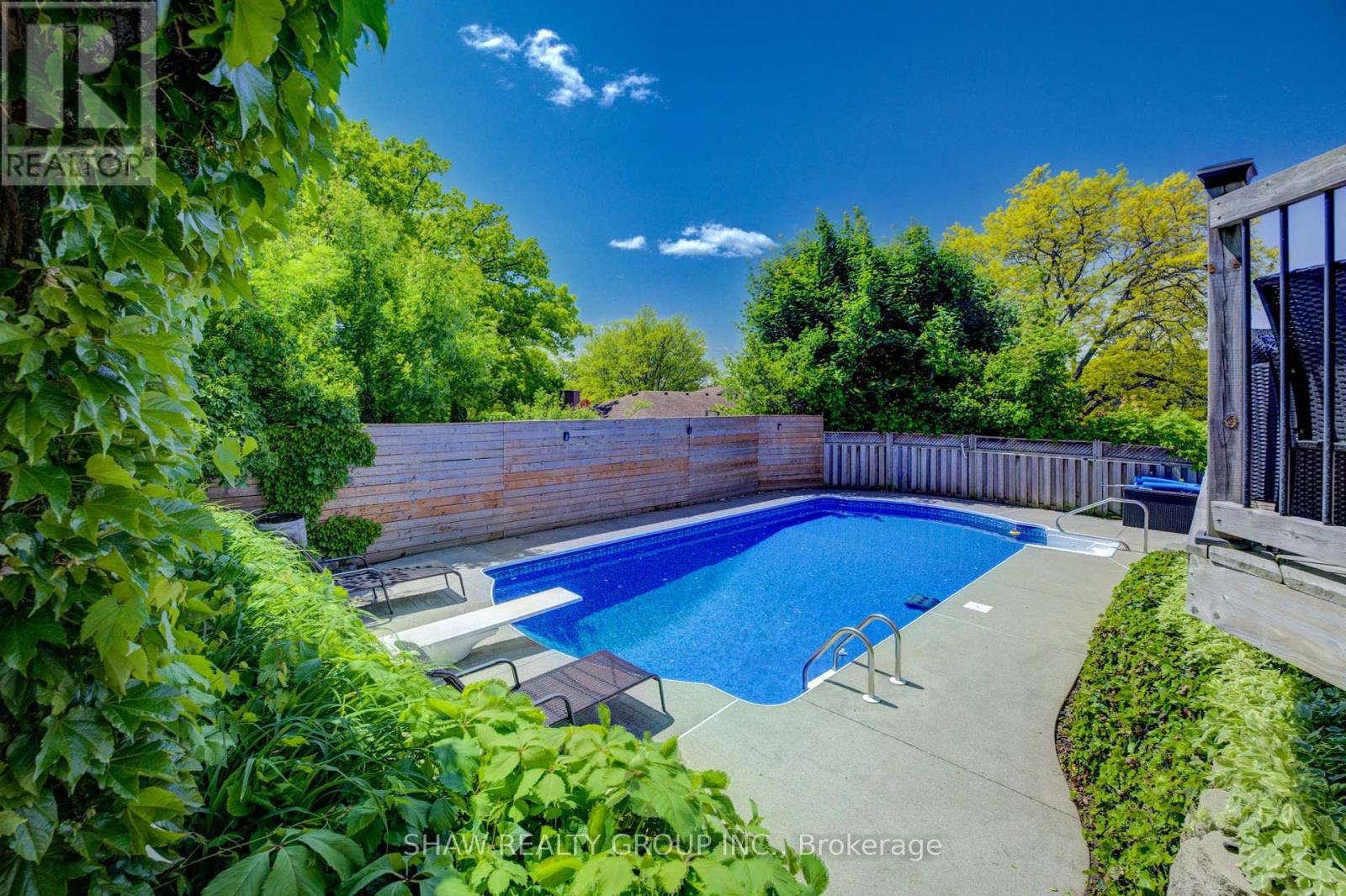 Property at 46 WESTMOUNT BOULEVARD image 2