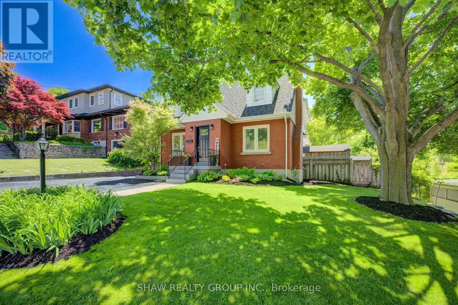46 Westmount Boulevard, Brantford, Ontario  N3T 5J2 - Photo 3 - X12189970