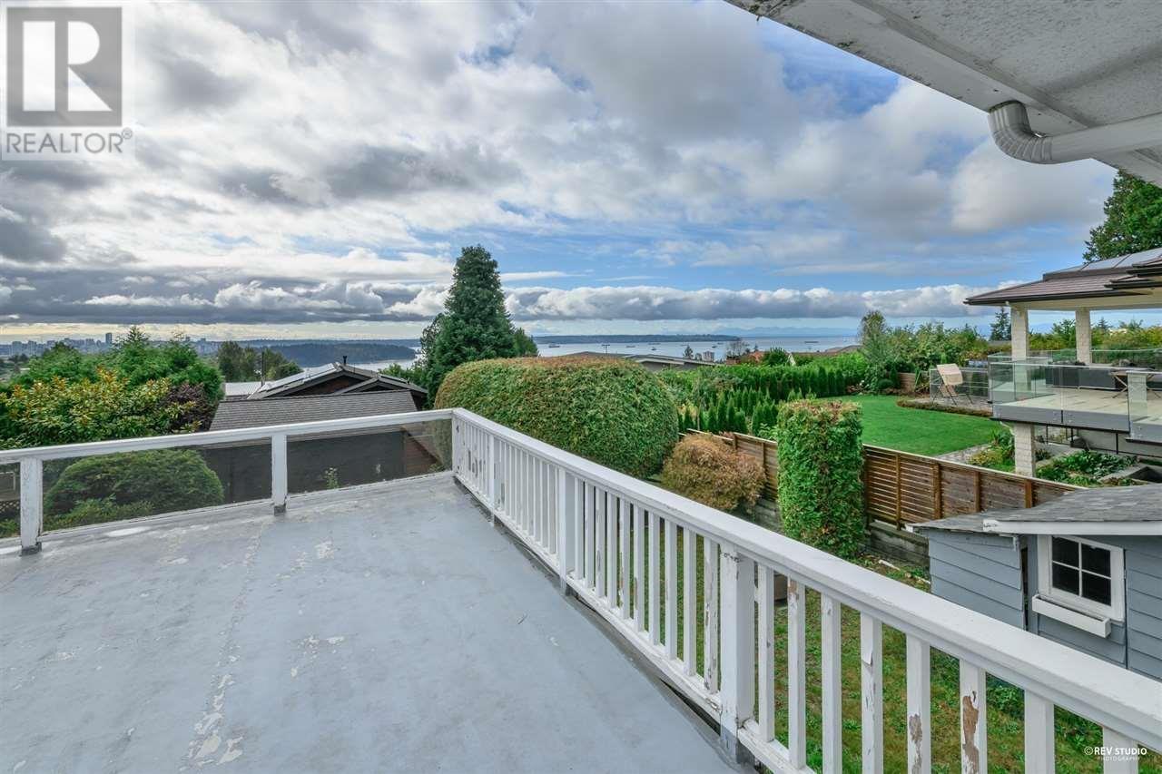 1158 Queens Avenue, West Vancouver, British Columbia  V7S 2K2 - Photo 6 - R2995902