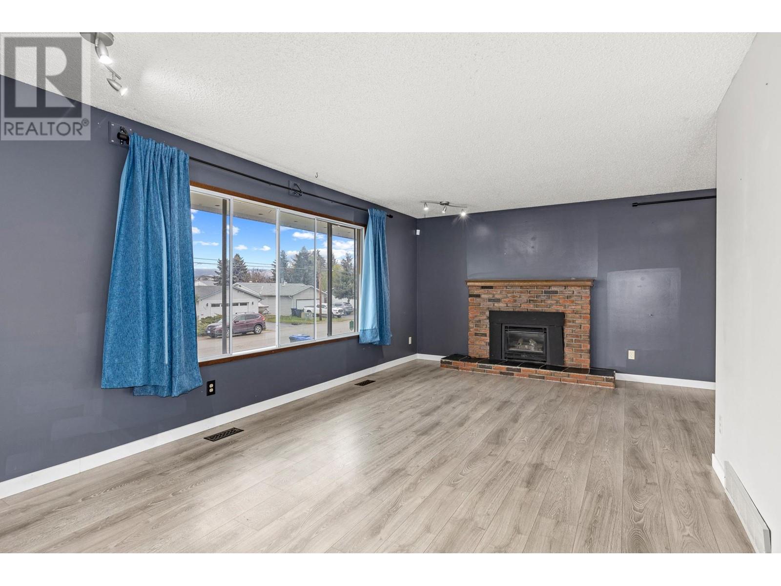 Property at 965 Graham Rd Road image 5