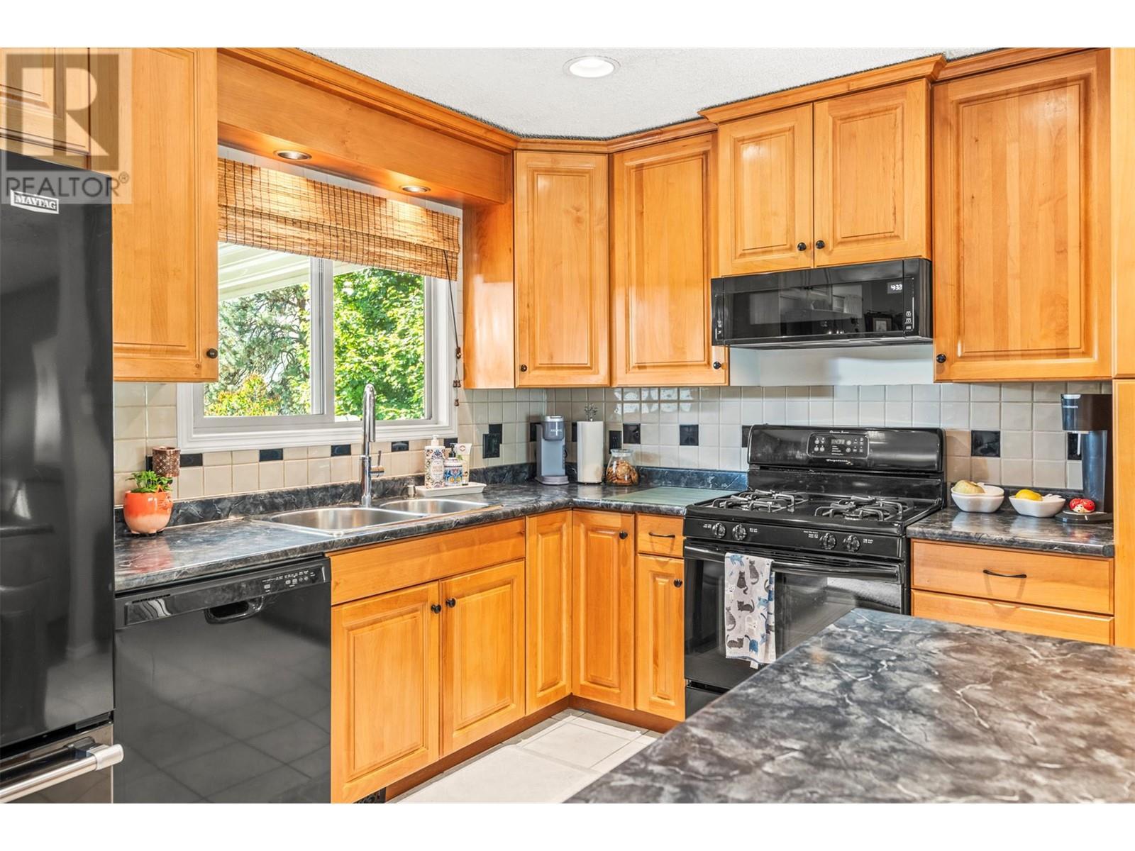 3902 17 Street, Vernon, BC V1T8A4