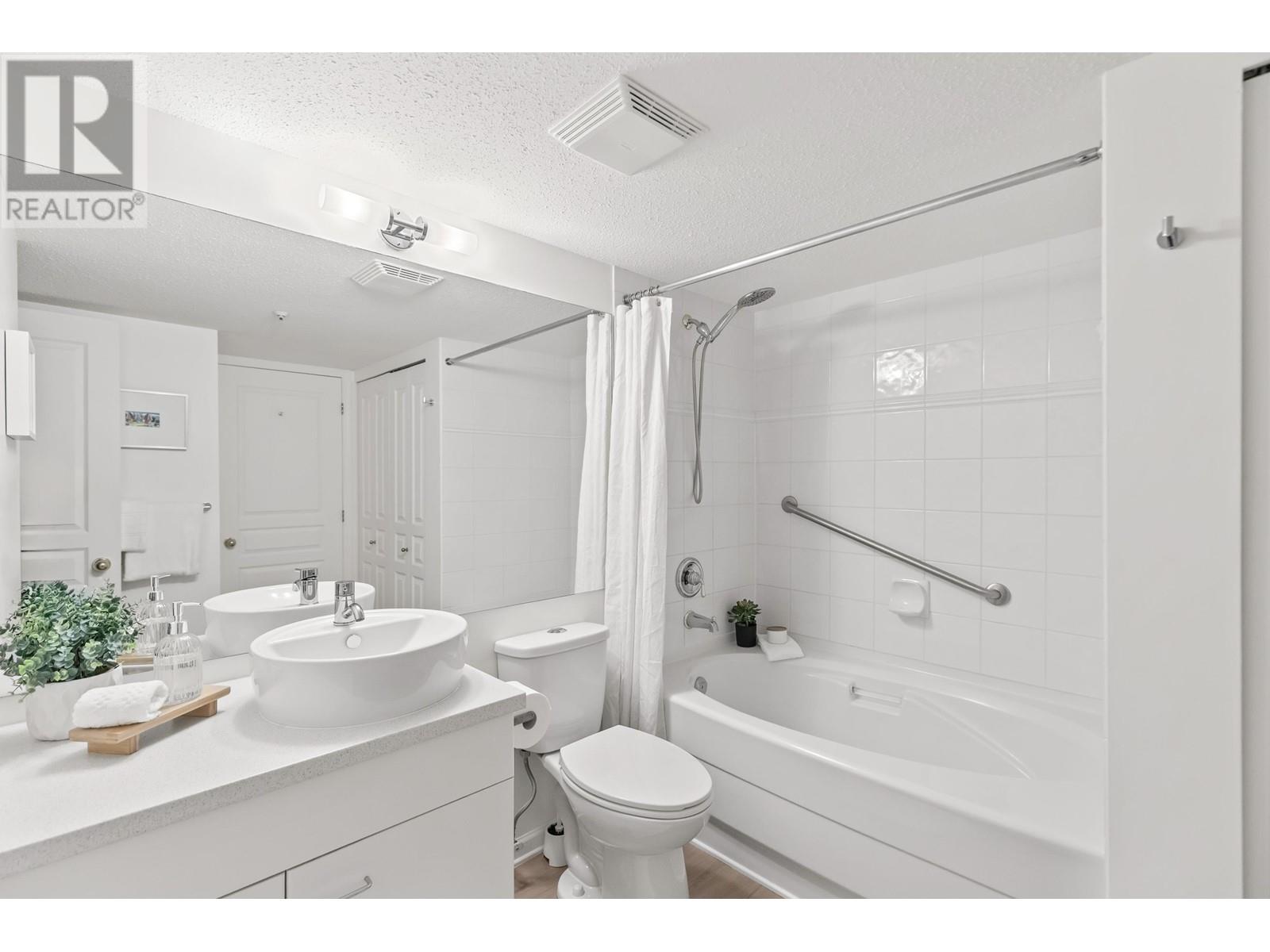231 1252 Town Centre Boulevard, Coquitlam, British Columbia  V3B 7R7 - Photo 16 - R3009805