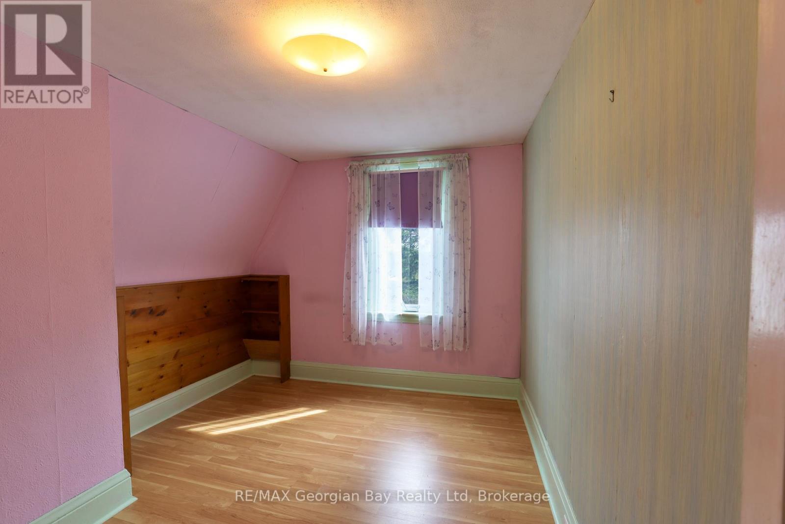 770 Sixth Avenue, Tay, Ontario  L0K 1R0 - Photo 17 - S12190058