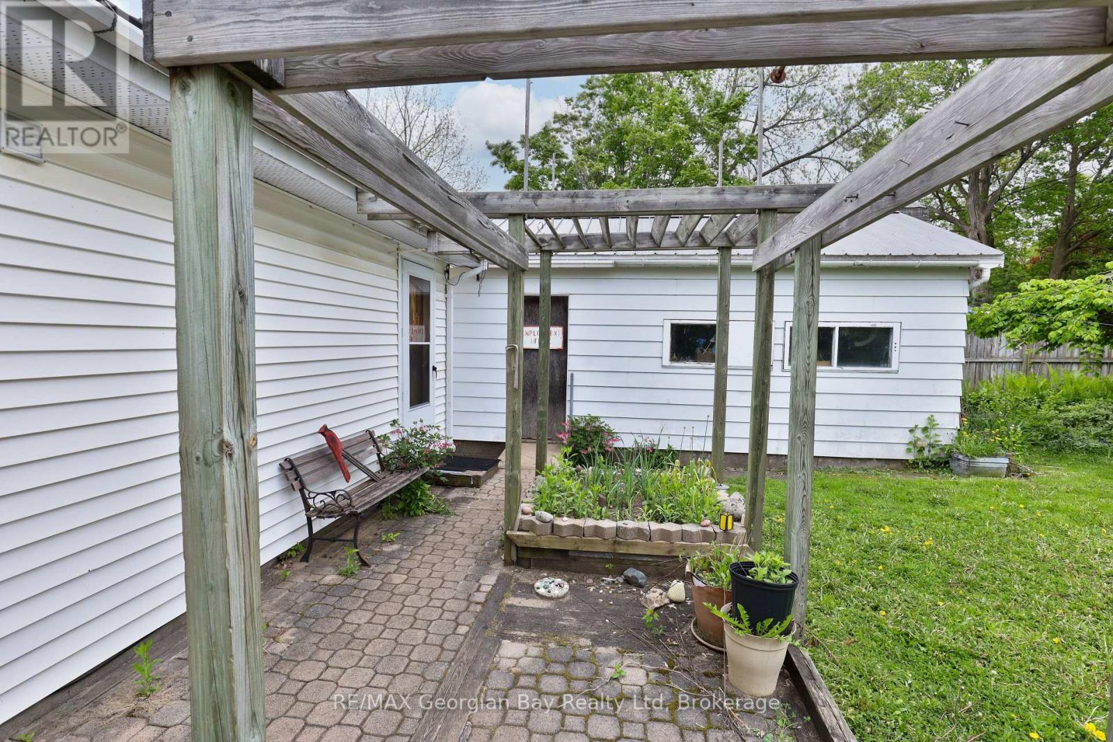 770 Sixth Avenue, Tay, Ontario  L0K 1R0 - Photo 21 - S12190058