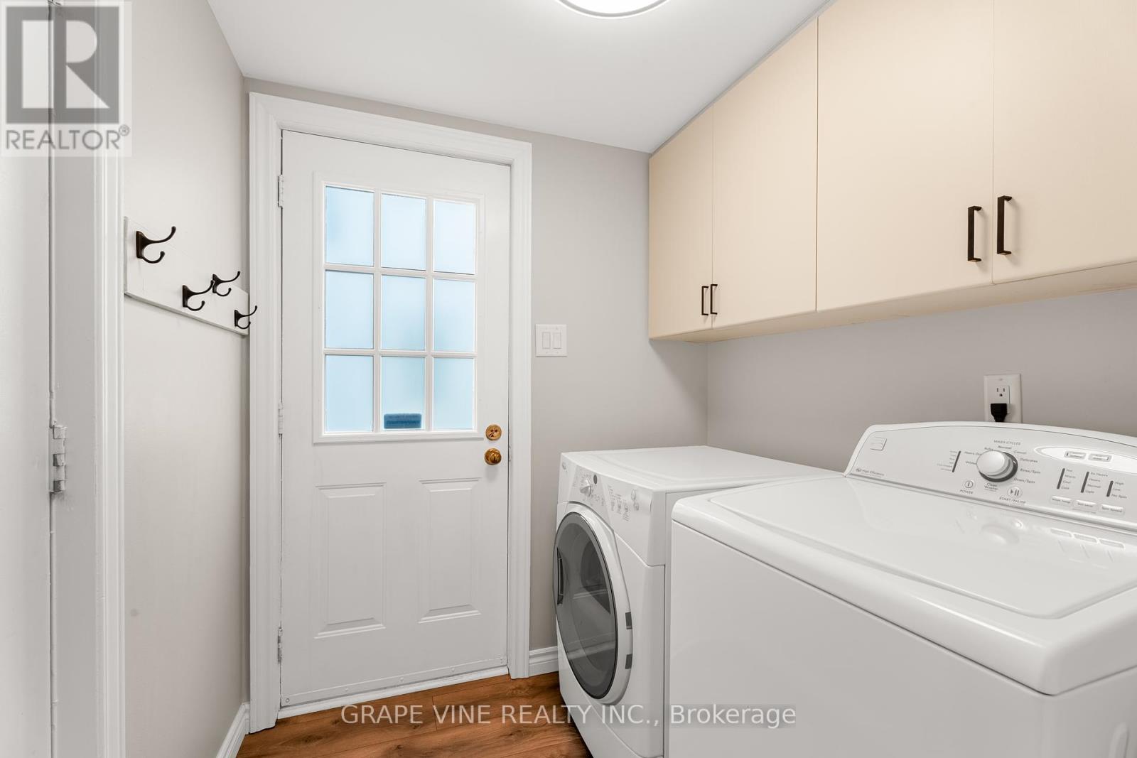 1667 Teakdale Avenue, Ottawa, Ontario  K1C 6M5 - Photo 23 - X12094371