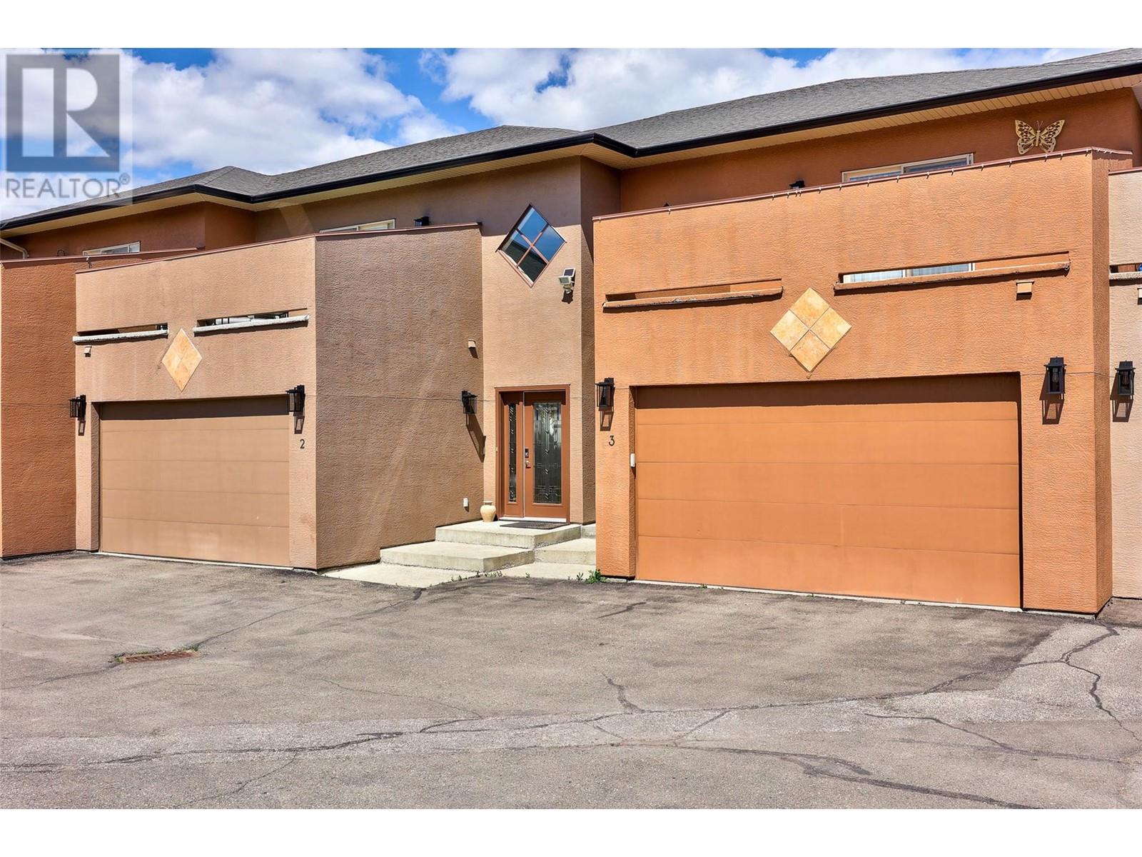 776 Dunrobin Drive Unit# 3, Kamloops, British Columbia  V1S 1X9 - Photo 2 - 10350323