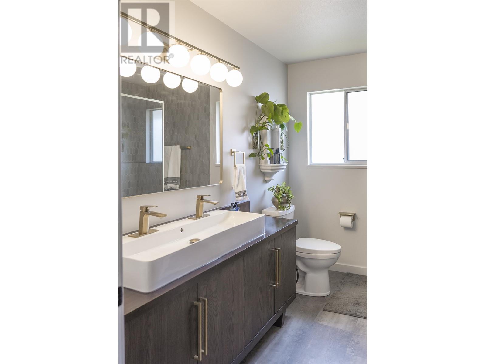 955 Moody Court, Port Coquitlam, British Columbia  V3C 5J4 - Photo 13 - R3009823