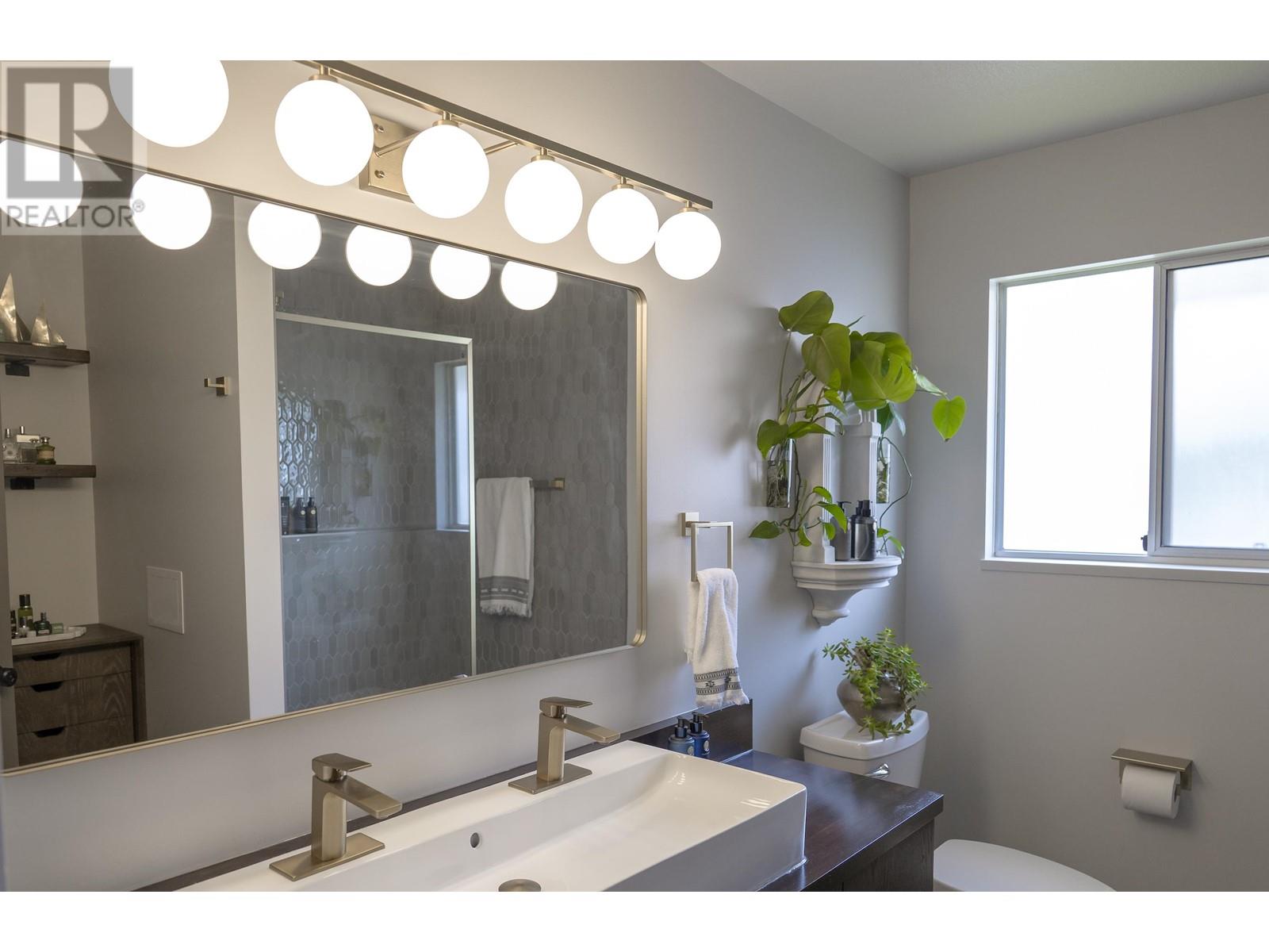 955 Moody Court, Port Coquitlam, British Columbia  V3C 5J4 - Photo 15 - R3009823