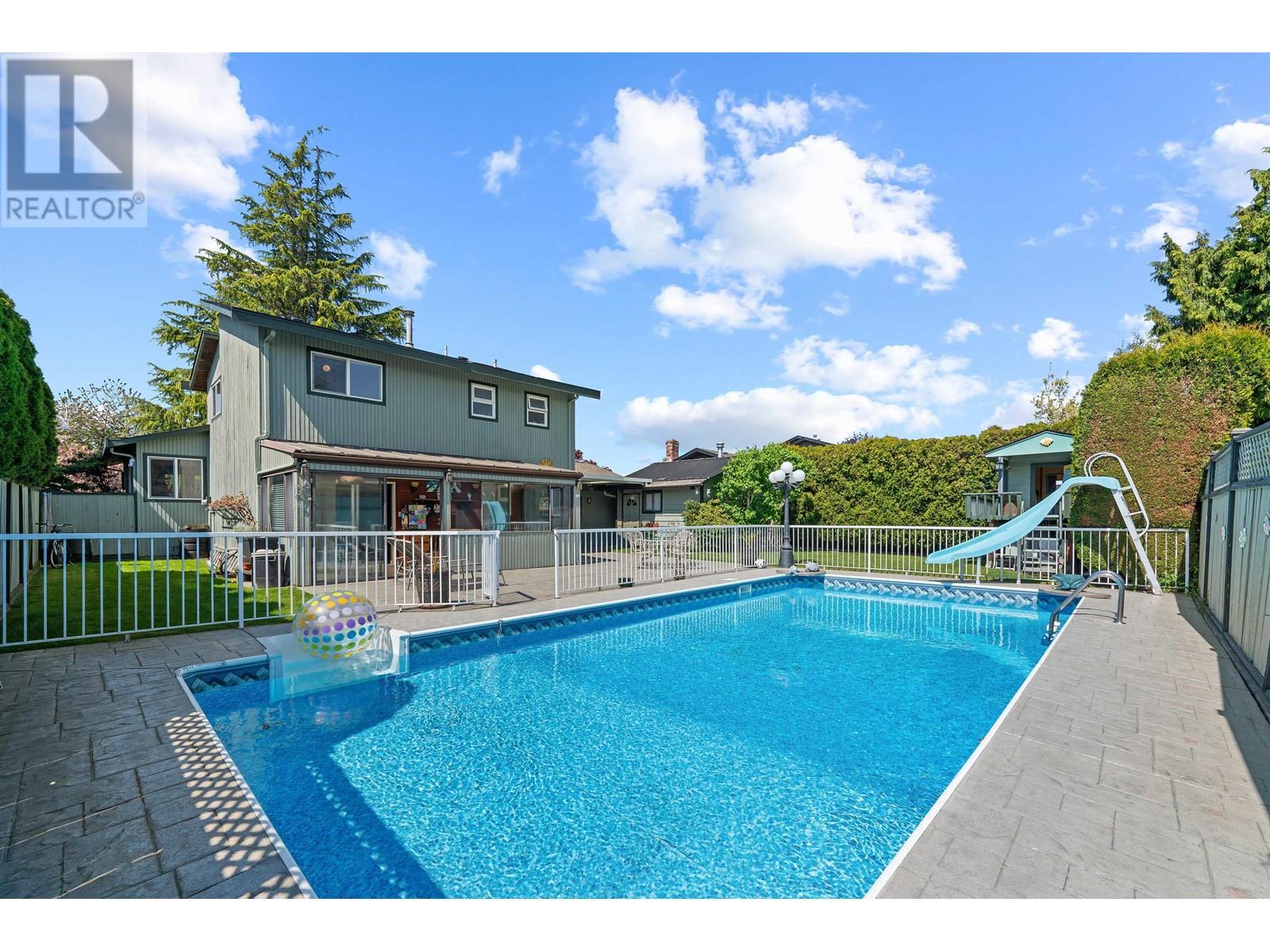 4614 54 Street, Ladner, British Columbia  V4K 3V2 - Photo 2 - R3009894