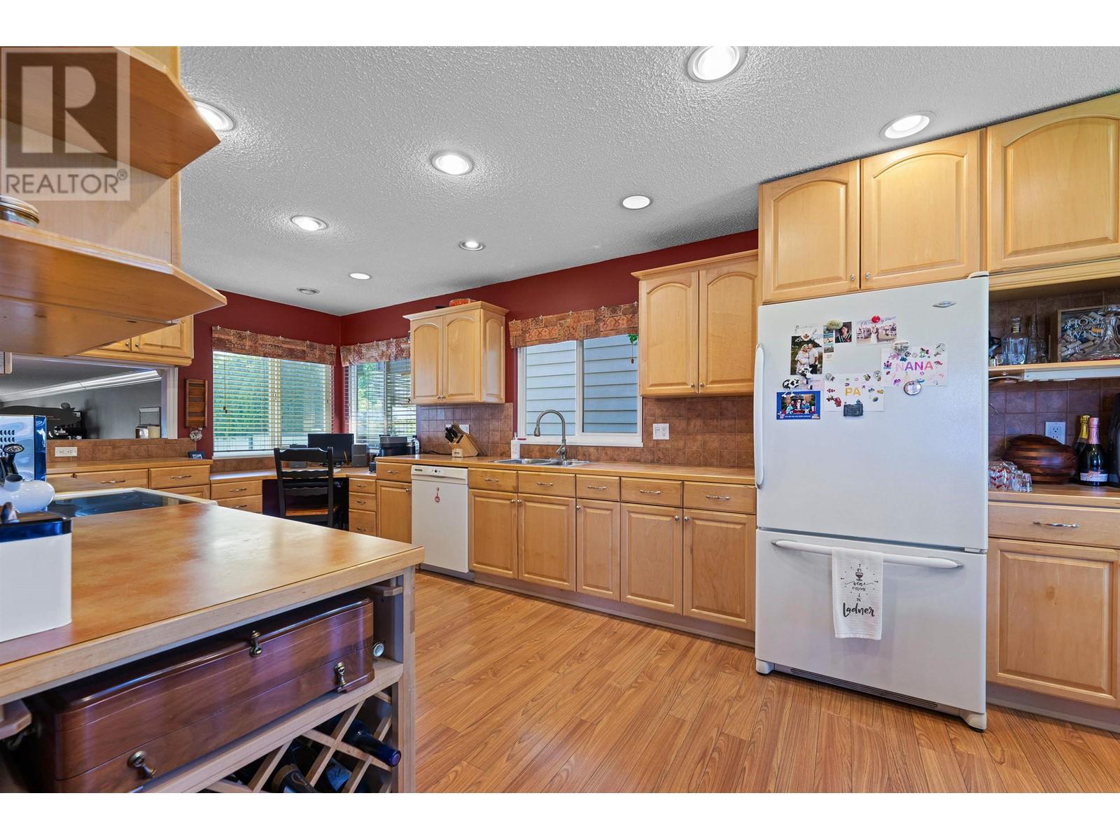 4614 54 Street, Ladner, British Columbia  V4K 3V2 - Photo 4 - R3009894