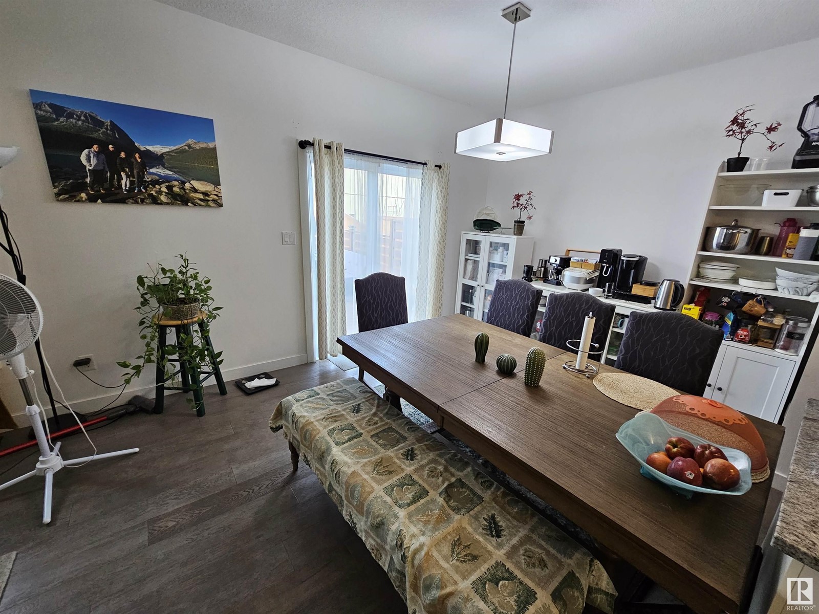 Property at 1124 152 AV NW image 5