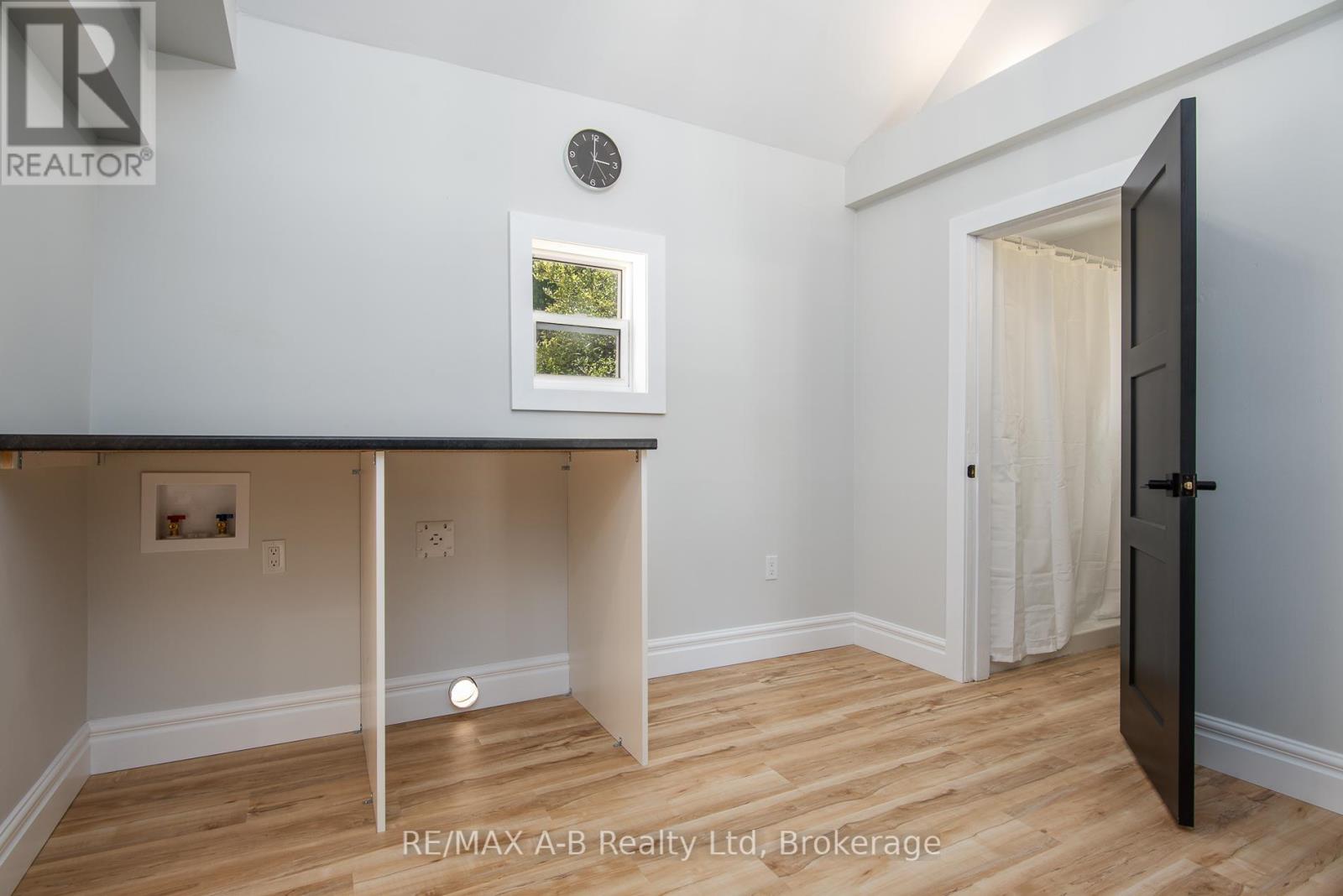 124 King Street, Stratford, Ontario N5A 4R9 - Photo 20 - X12190042