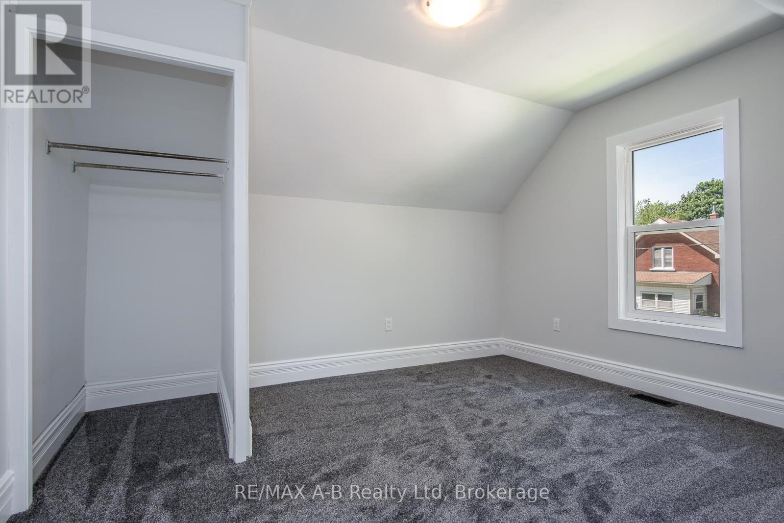 124 King Street, Stratford, Ontario N5A 4R9 - Photo 23 - X12190042