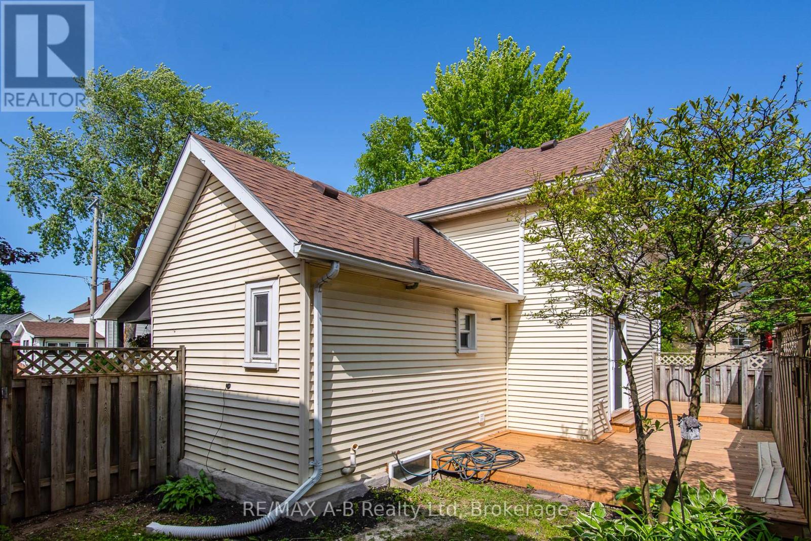 124 King Street, Stratford, Ontario N5A 4R9 - Photo 5 - X12190042