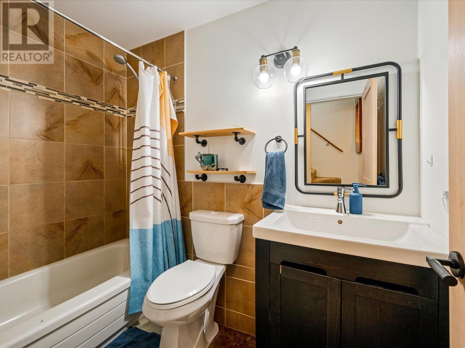 30 2211 Marmot Place, Whistler, British Columbia  V8E 0M6 - Photo 11 - R3002246