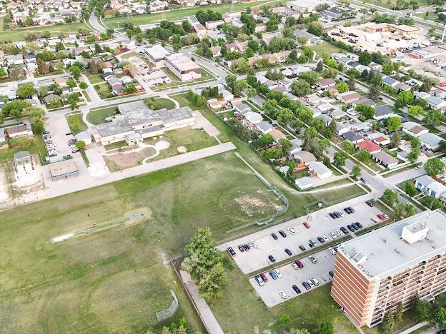 210 Mapleglen Drive, Winnipeg, Manitoba  R2P 0A9 - Photo 47 - 202512738
