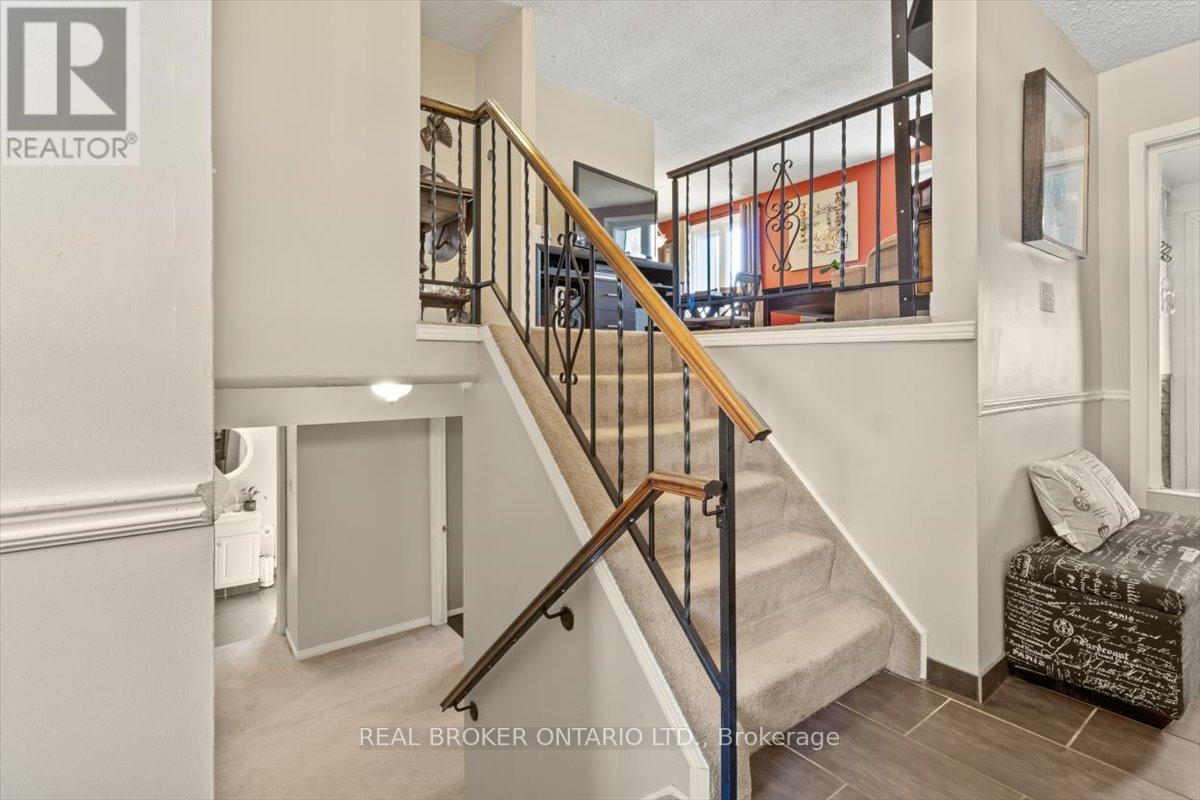 51 Southglen Road, Brantford, Ontario  N3R 6Z9 - Photo 20 - X12063332