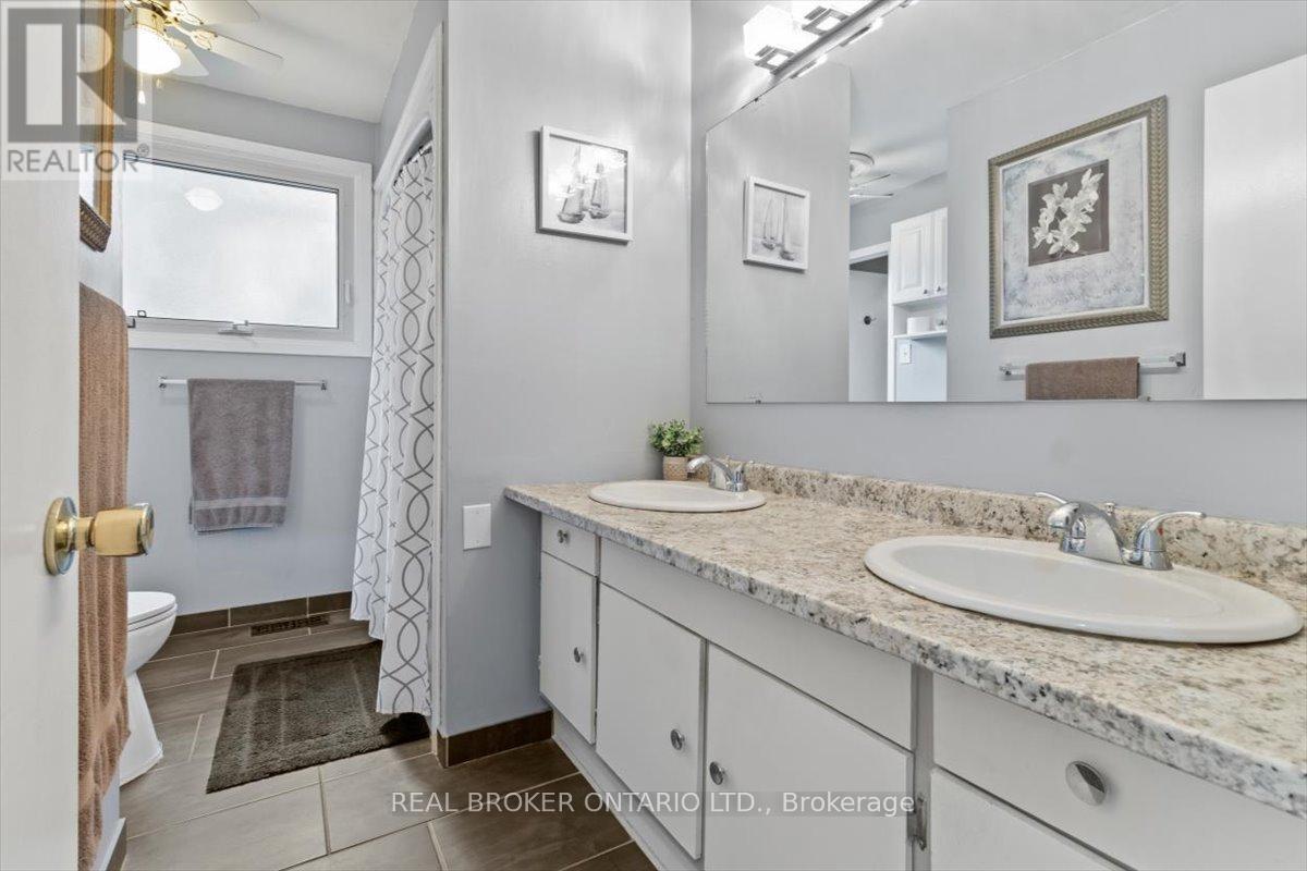 51 Southglen Road, Brantford, Ontario  N3R 6Z9 - Photo 16 - X12063332