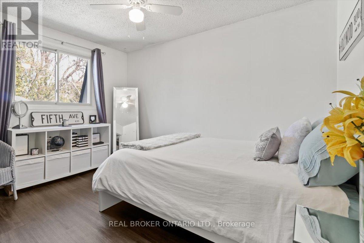 51 Southglen Road, Brantford, Ontario  N3R 6Z9 - Photo 17 - X12063332