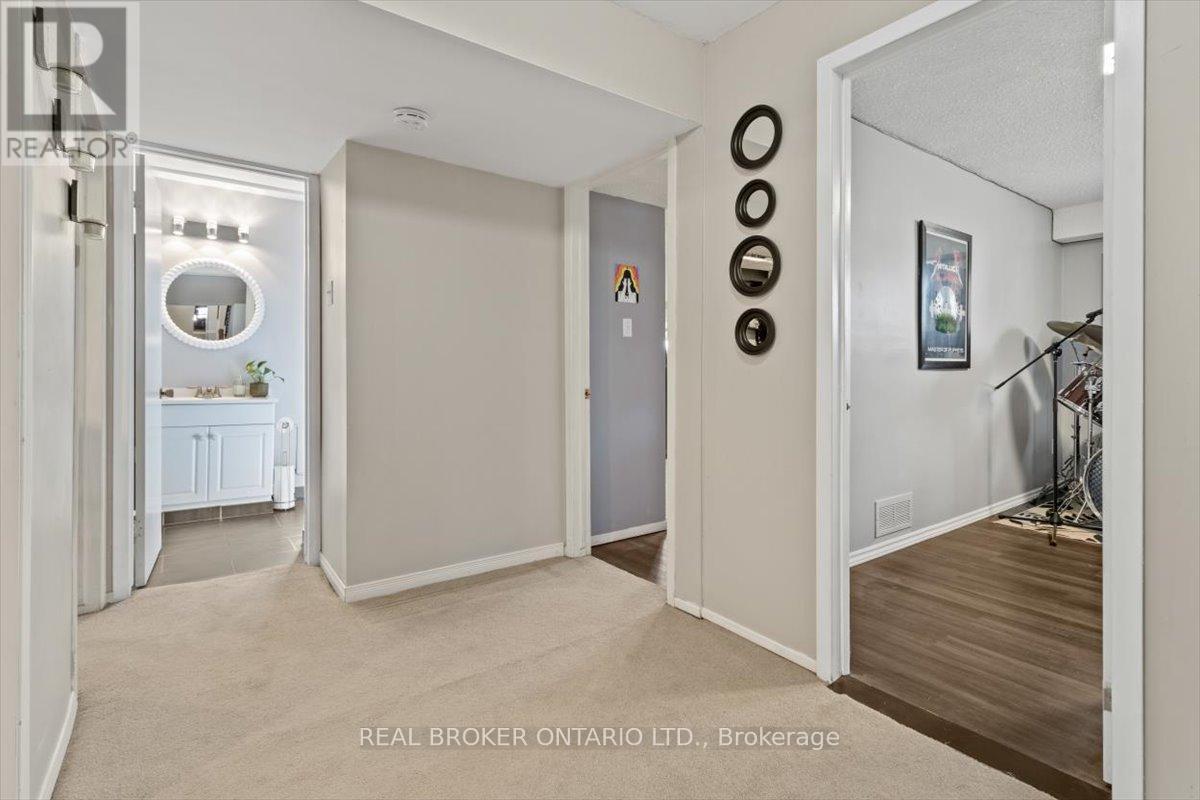 51 Southglen Road, Brantford, Ontario  N3R 6Z9 - Photo 27 - X12063332