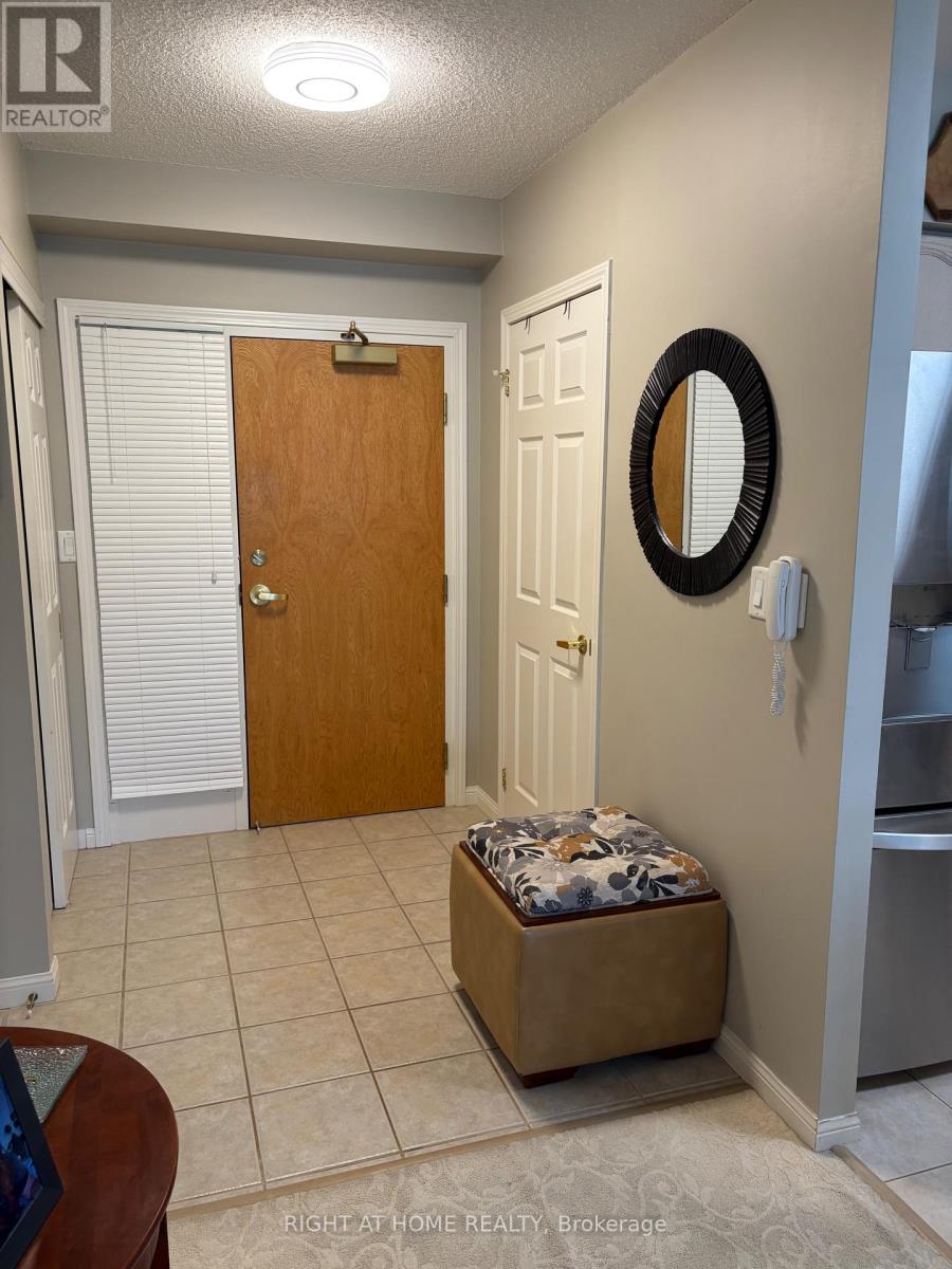 202 - 90 Dean Avenue, Barrie (Painswick South), Ontario  L4N 0M3 - Photo 21 - S12189653