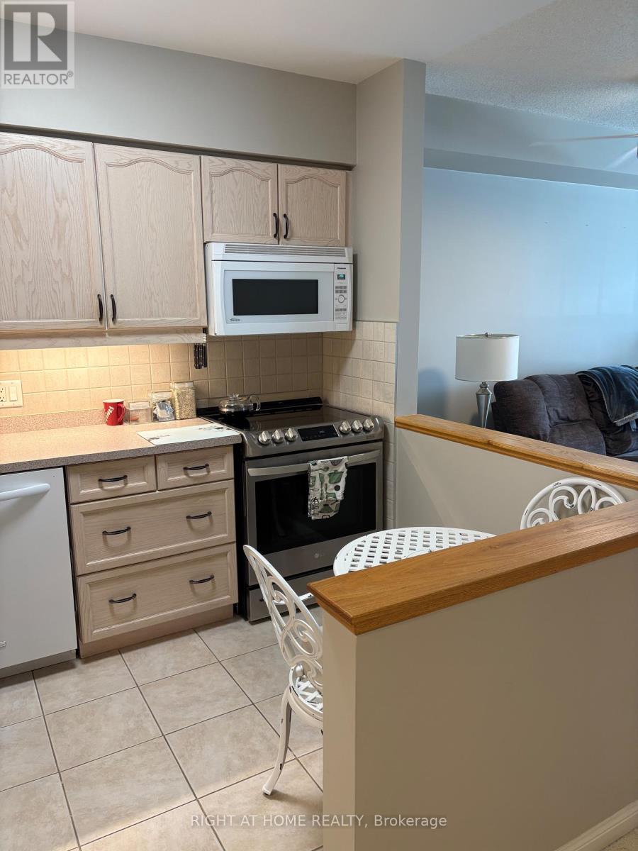202 - 90 Dean Avenue, Barrie, Ontario  L4N 0M3 - Photo 23 - S12189653