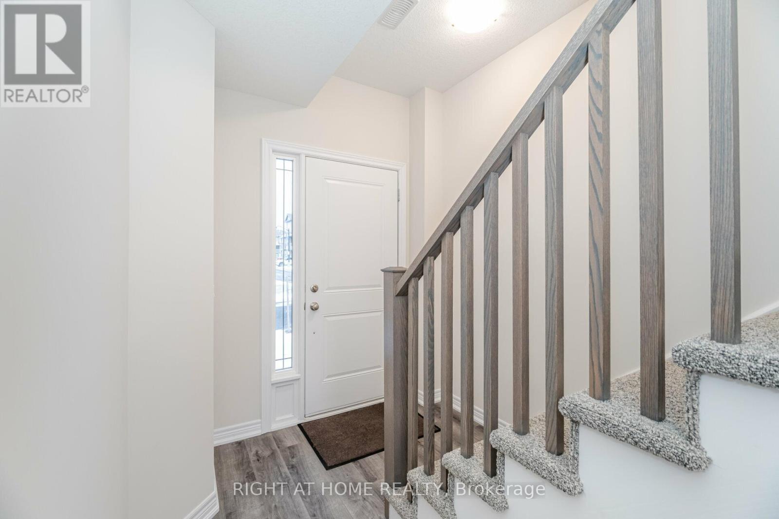 44 - 19 Picardy Drive, Hamilton (Stoney Creek Mountain), Ontario  L8J 0M7 - Photo 5 - X12001376
