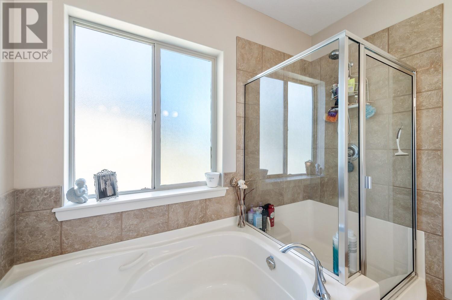 2541 Copper Ridge Drive, West Kelowna, BC V4T2X6
