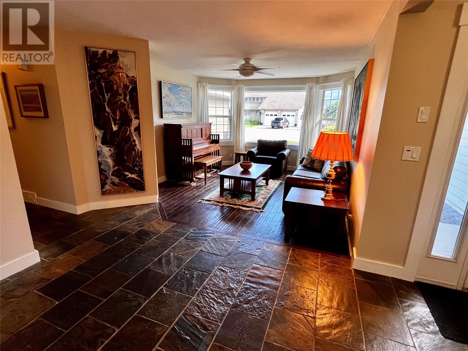 1126 Nichol Road, Revelstoke, BC V0E2S1