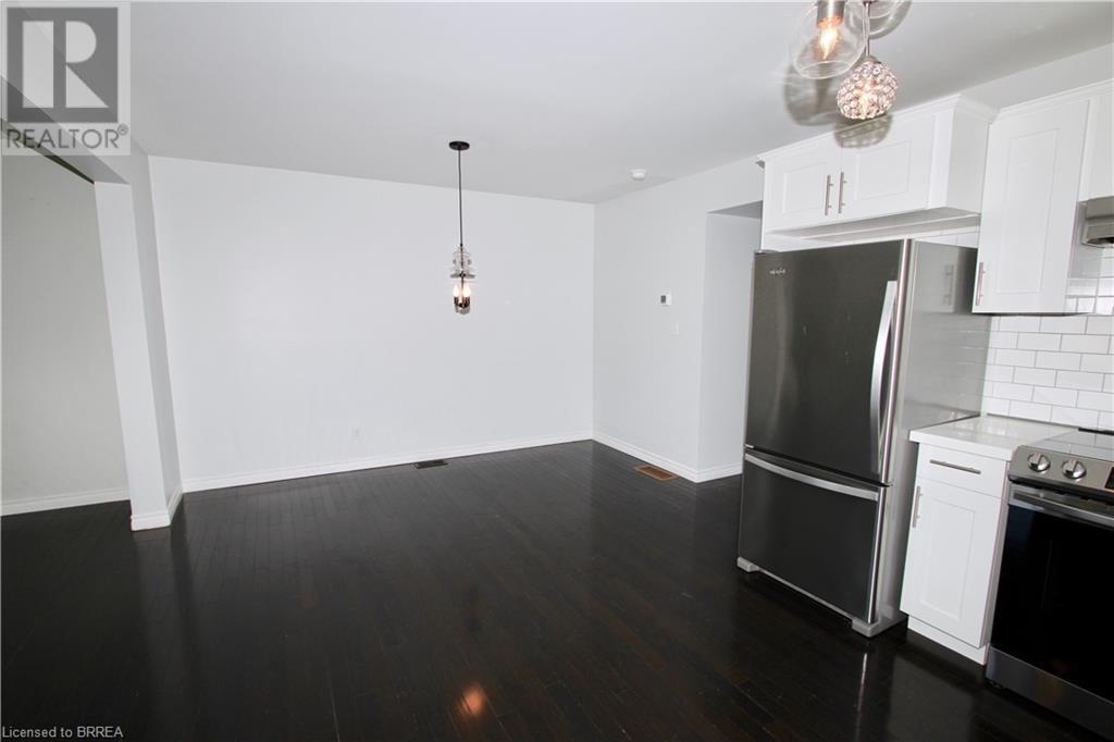 47 Richardson Street, Brantford, Ontario  N3T 1H7 - Photo 16 - 40736458