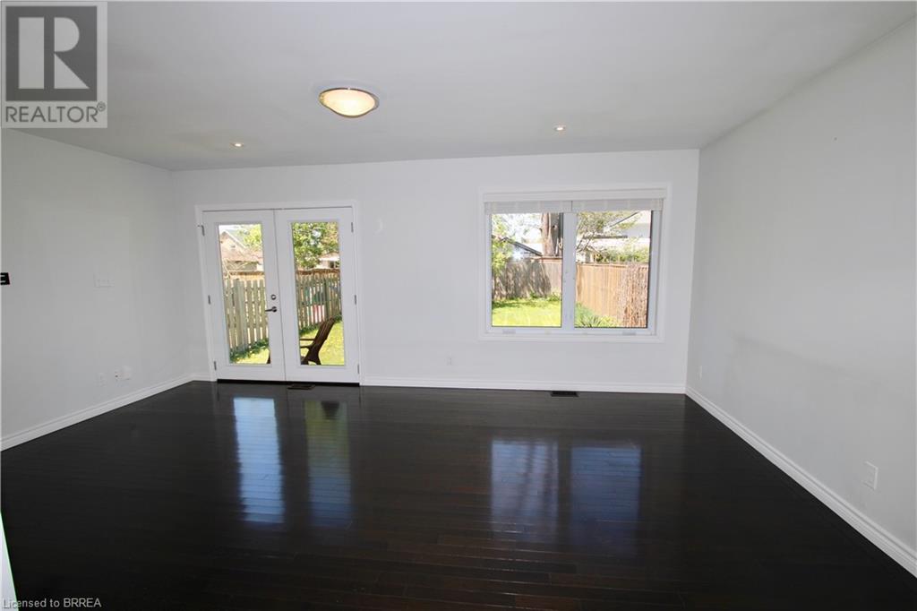 47 Richardson Street, Brantford, Ontario  N3T 1H7 - Photo 17 - 40736458