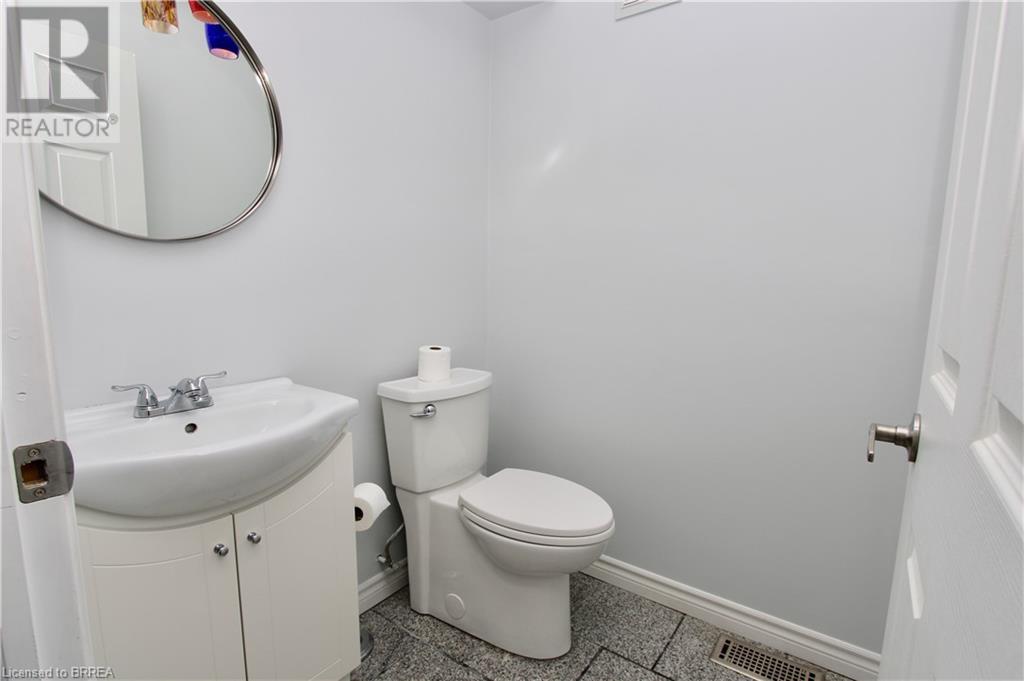 47 Richardson Street, Brantford, Ontario  N3T 1H7 - Photo 7 - 40736458