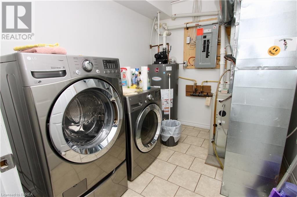 47 Richardson Street, Brantford, Ontario  N3T 1H7 - Photo 9 - 40736458
