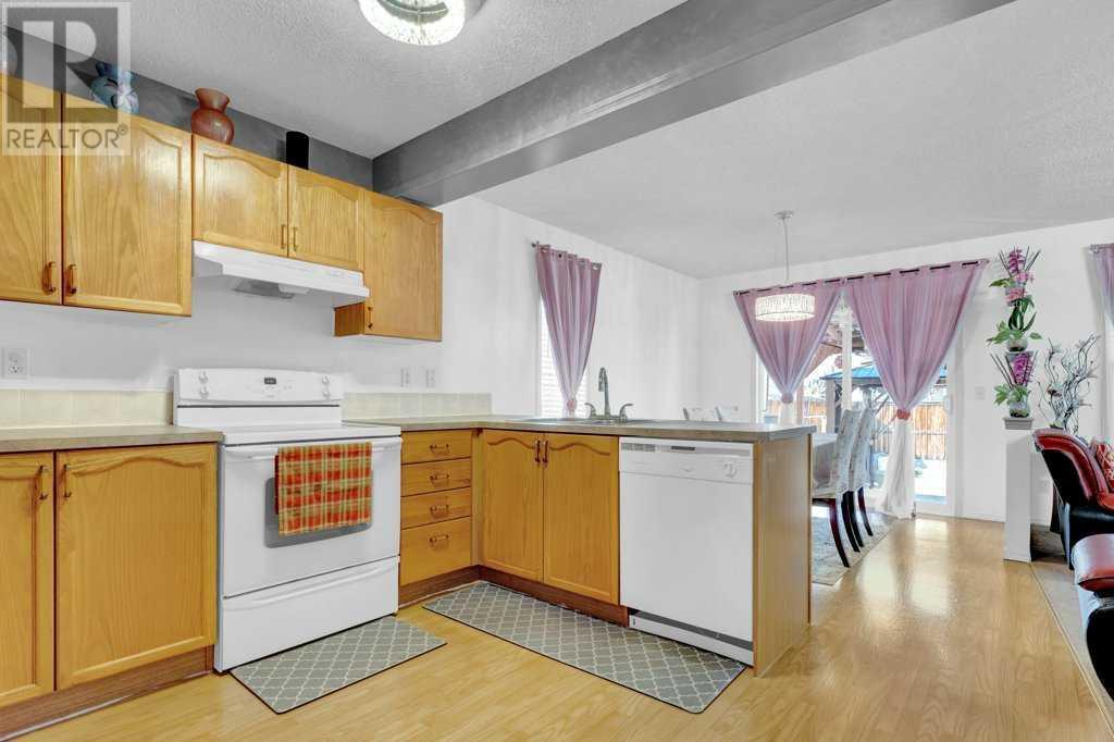 376 Bridlewood Avenue Sw, Calgary, Alberta  T2Y 4H4 - Photo 12 - A2220344