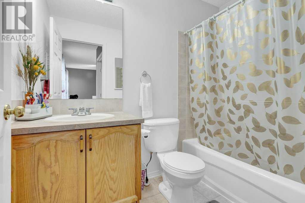 376 Bridlewood Avenue Sw, Calgary, Alberta  T2Y 4H4 - Photo 24 - A2220344