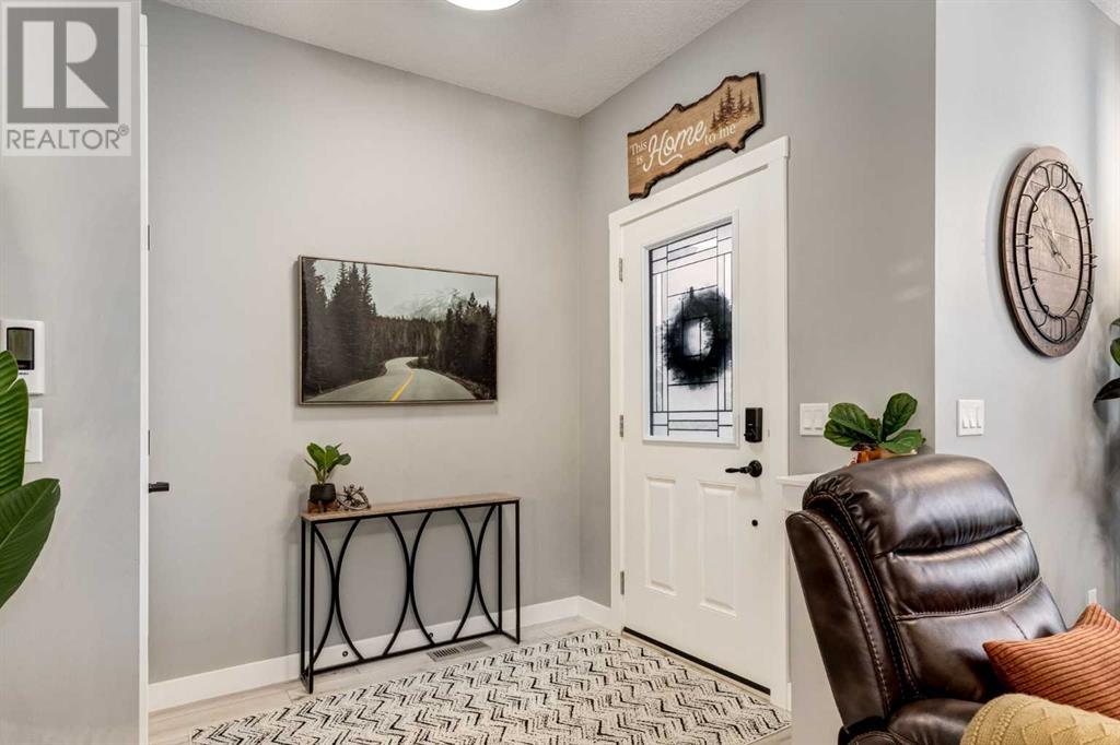 420 Hillcrest Manor Sw, Airdrie, Alberta  T4B 4J9 - Photo 2 - A2223877