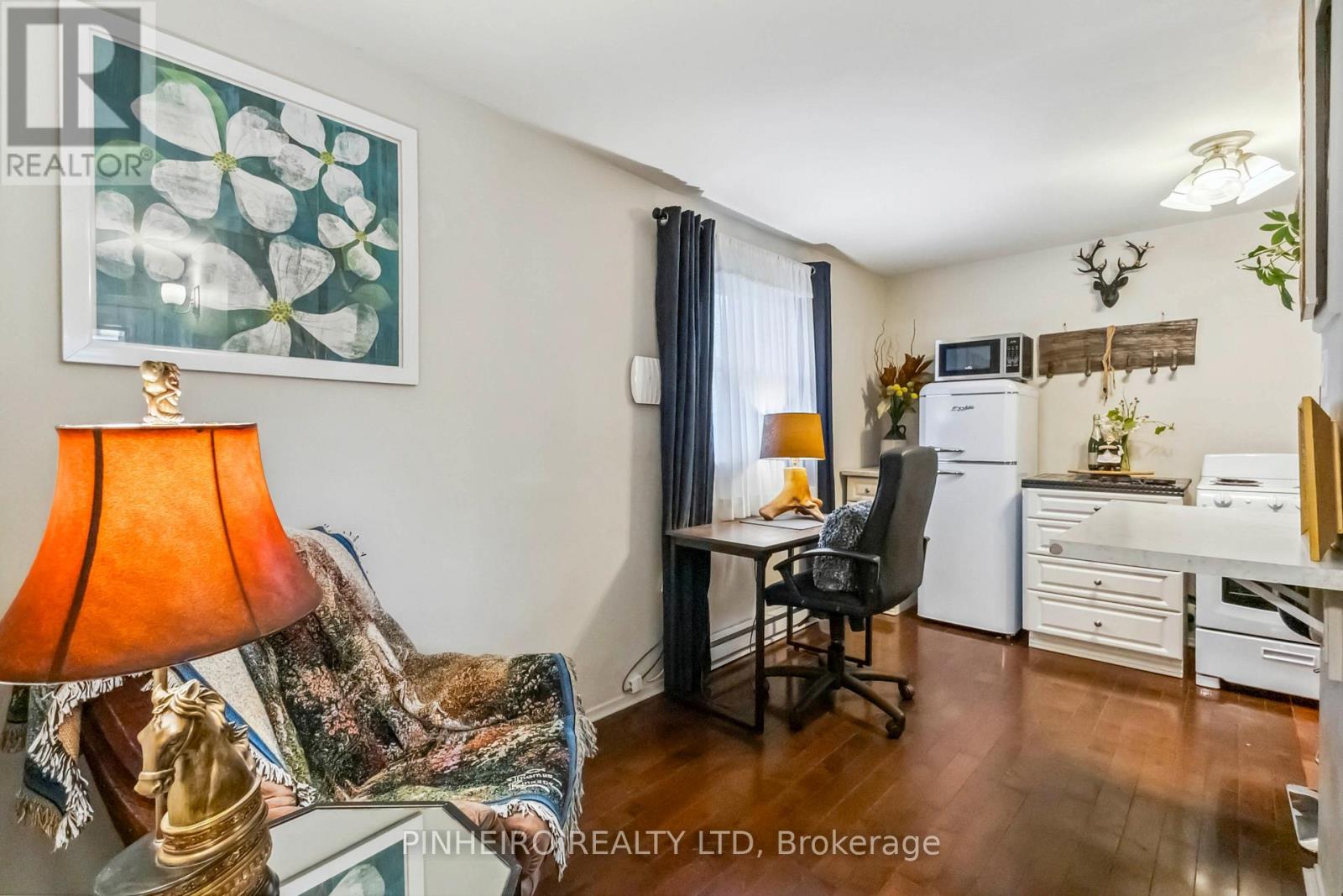 10 Mcclary Avenue, London South, Ontario  N6C 1P7 - Photo 23 - X12169486