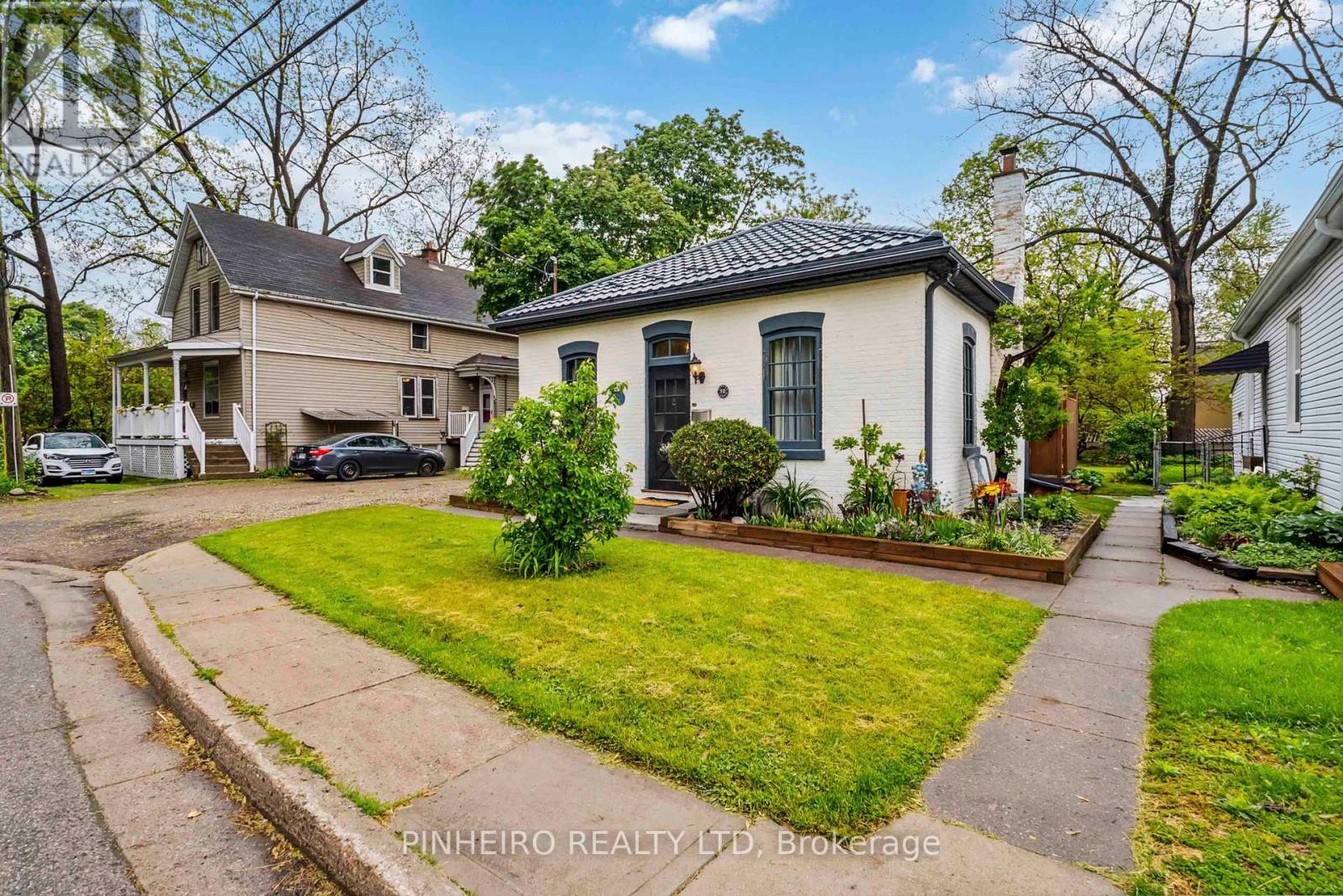 10 Mcclary Avenue, London South, Ontario  N6C 1P7 - Photo 30 - X12169486