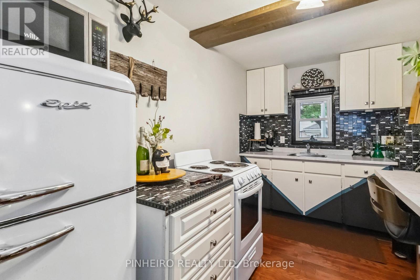10 Mcclary Avenue, London South, Ontario  N6C 1P7 - Photo 26 - X12169486