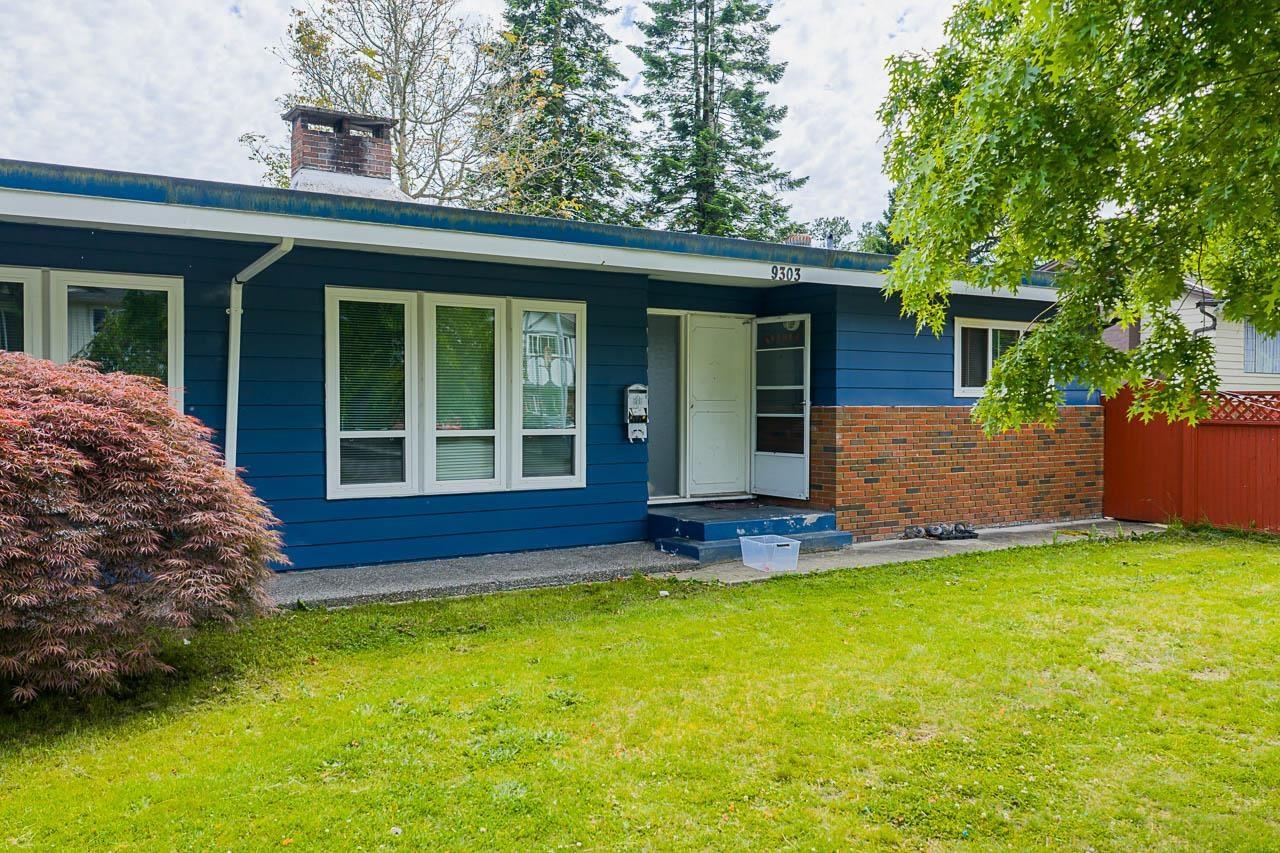 9303 Stuart Crescent, Surrey, British Columbia  V3V 1T8 - Photo 3 - R3009573