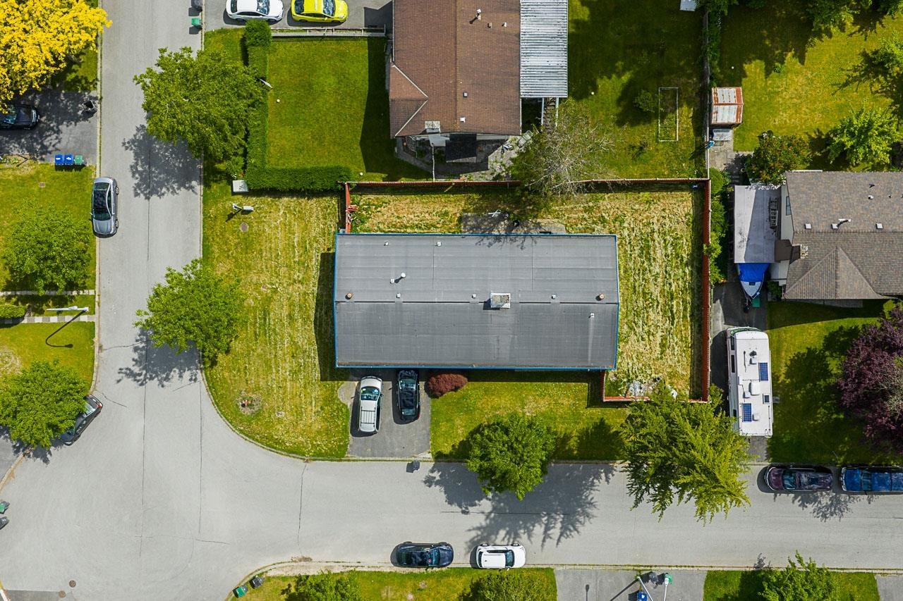 9303 Stuart Crescent, Surrey, British Columbia  V3V 1T8 - Photo 11 - R3009573