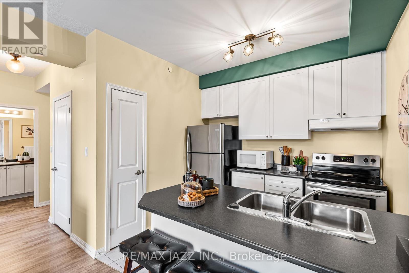 222 - 80 Aspen Springs Drive, Clarington, Ontario  L1C 0V4 - Photo 17 - E12190246