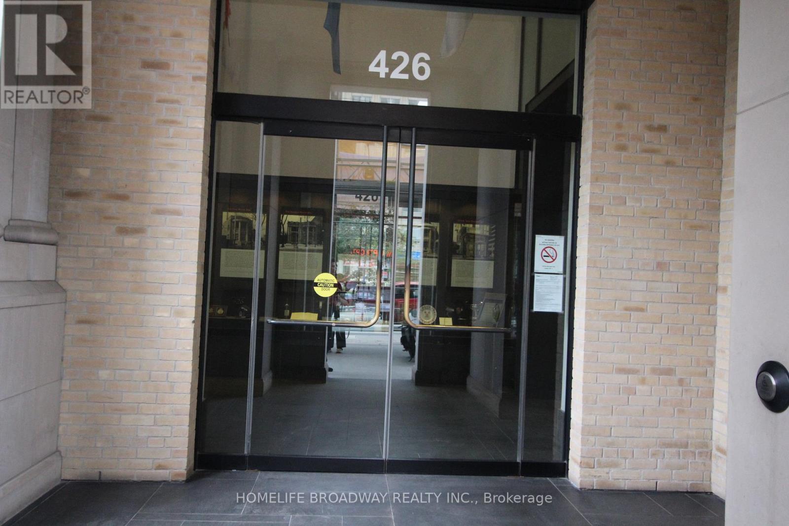 3701 - 426 University Avenue, Toronto, Ontario  M5G 1S9 - Photo 1 - C12190030