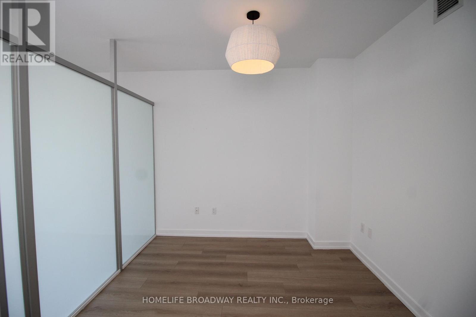 3701 - 426 University Avenue, Toronto, Ontario  M5G 1S9 - Photo 8 - C12190030