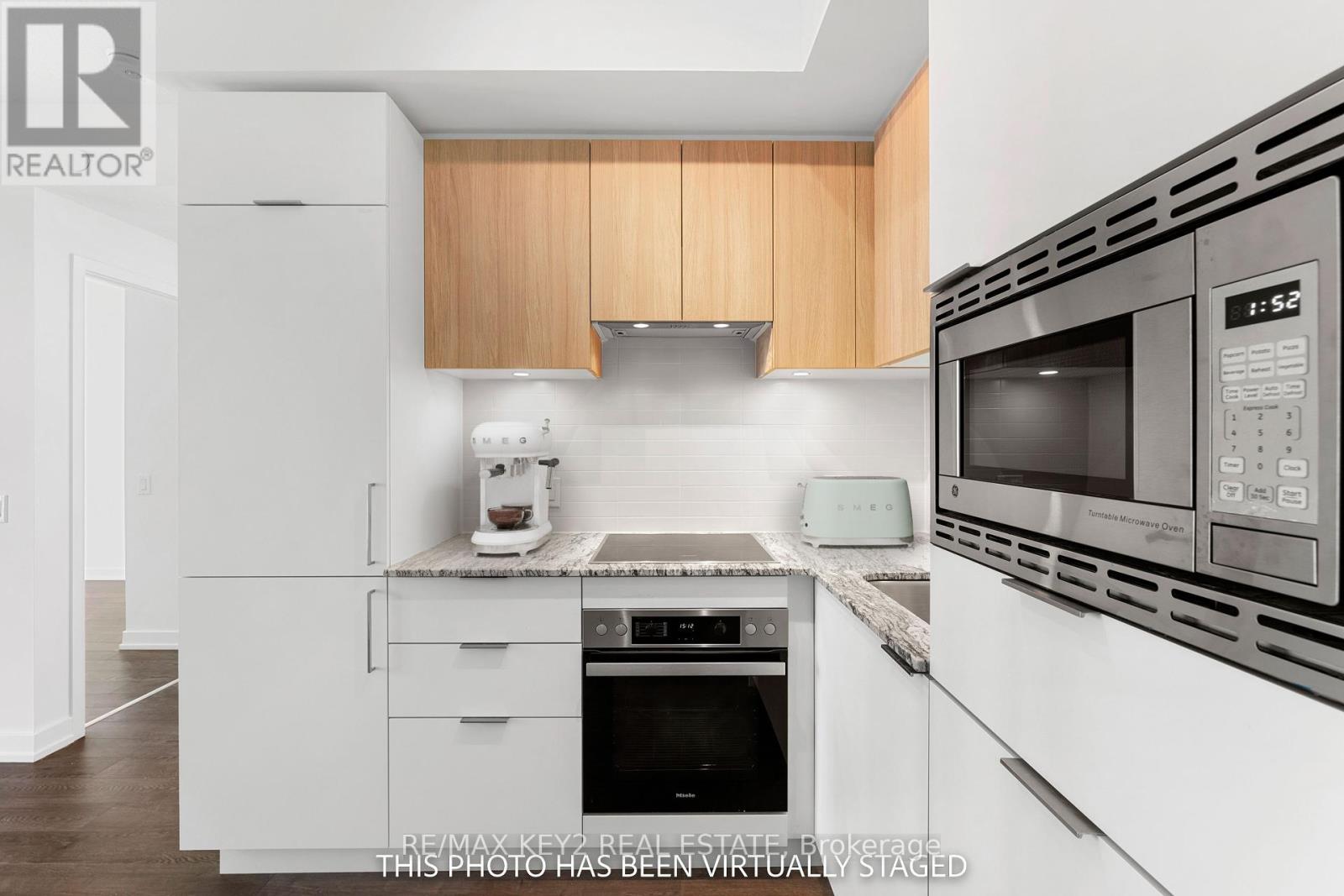 1517 - 20 O'neill Road, Toronto, Ontario  M3C 0R2 - Photo 3 - C12190032
