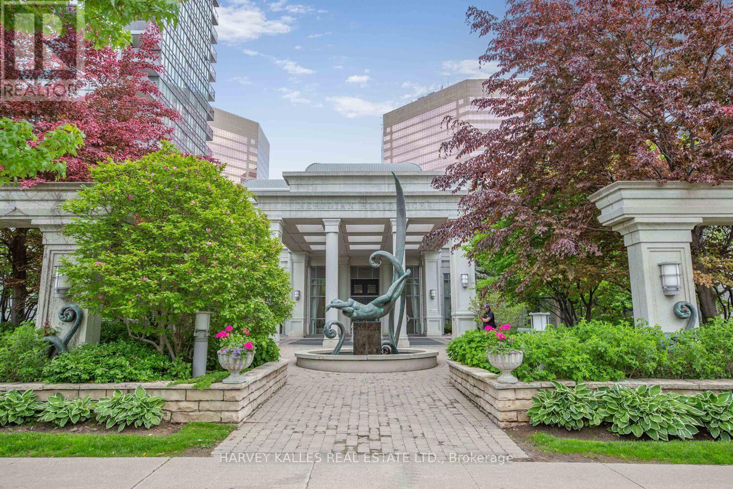 1528 - 25 Greenview Avenue, Toronto (Newtonbrook West), Ontario  M2M 0A5 - Photo 2 - C12190061