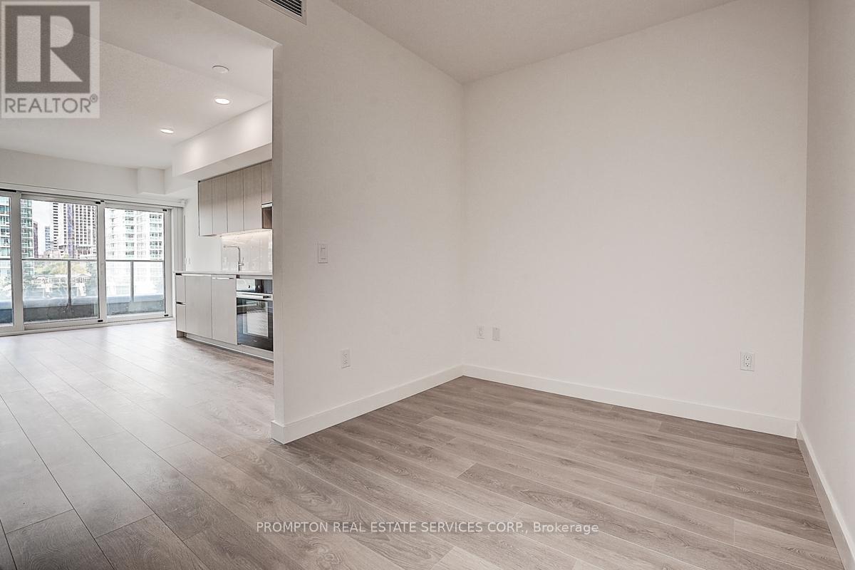 332 - 3 Concord Cityplace Way, Toronto, Ontario  M5V 0X3 - Photo 32 - C12190081
