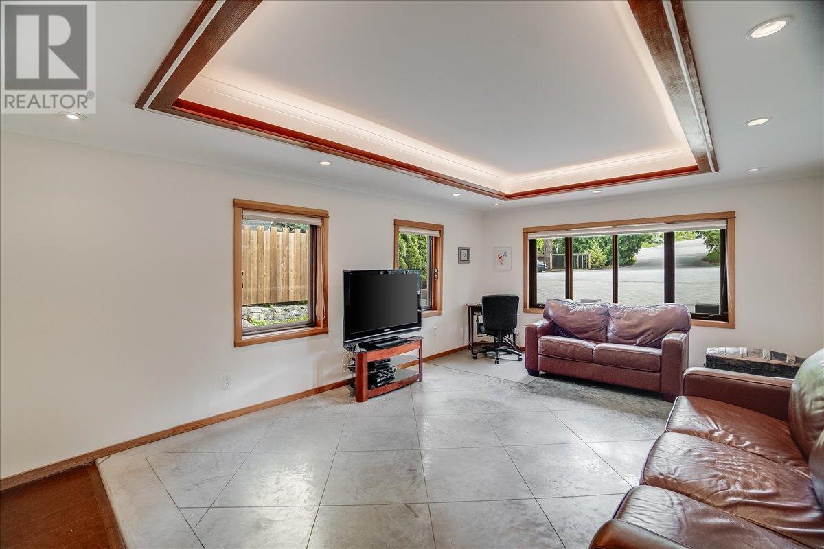 417 Hamilton Avenue, Nelson, BC V1L3G1