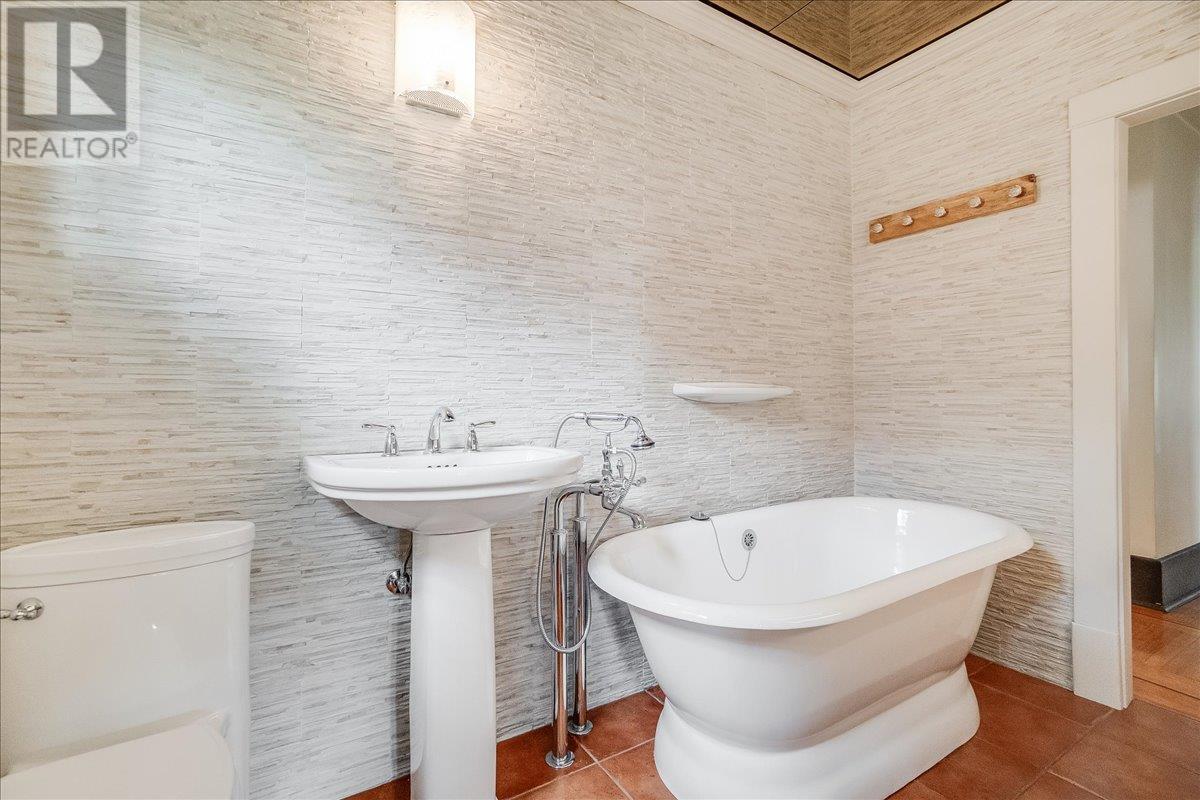 417 Hamilton Avenue, Nelson, British Columbia  V1L 3G1 - Photo 30 - 10350416
